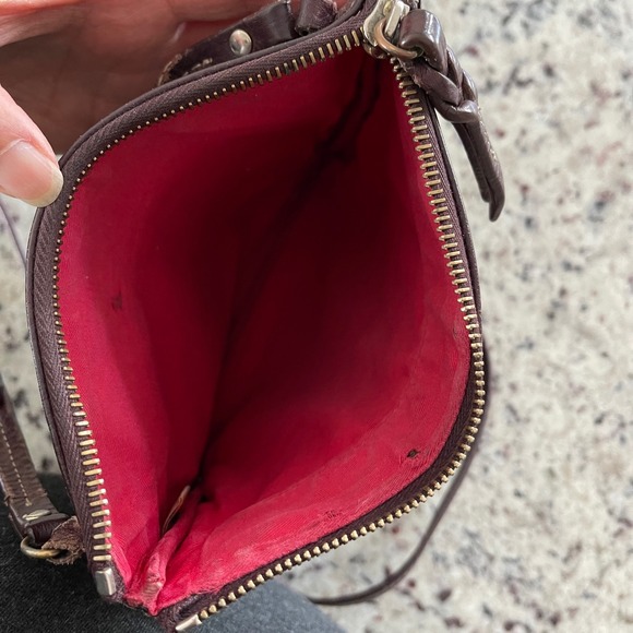 Dooney & Bourke Vintage Burgundy Leather Triple Zip Crossbody Bag - Picture 7 of 9
